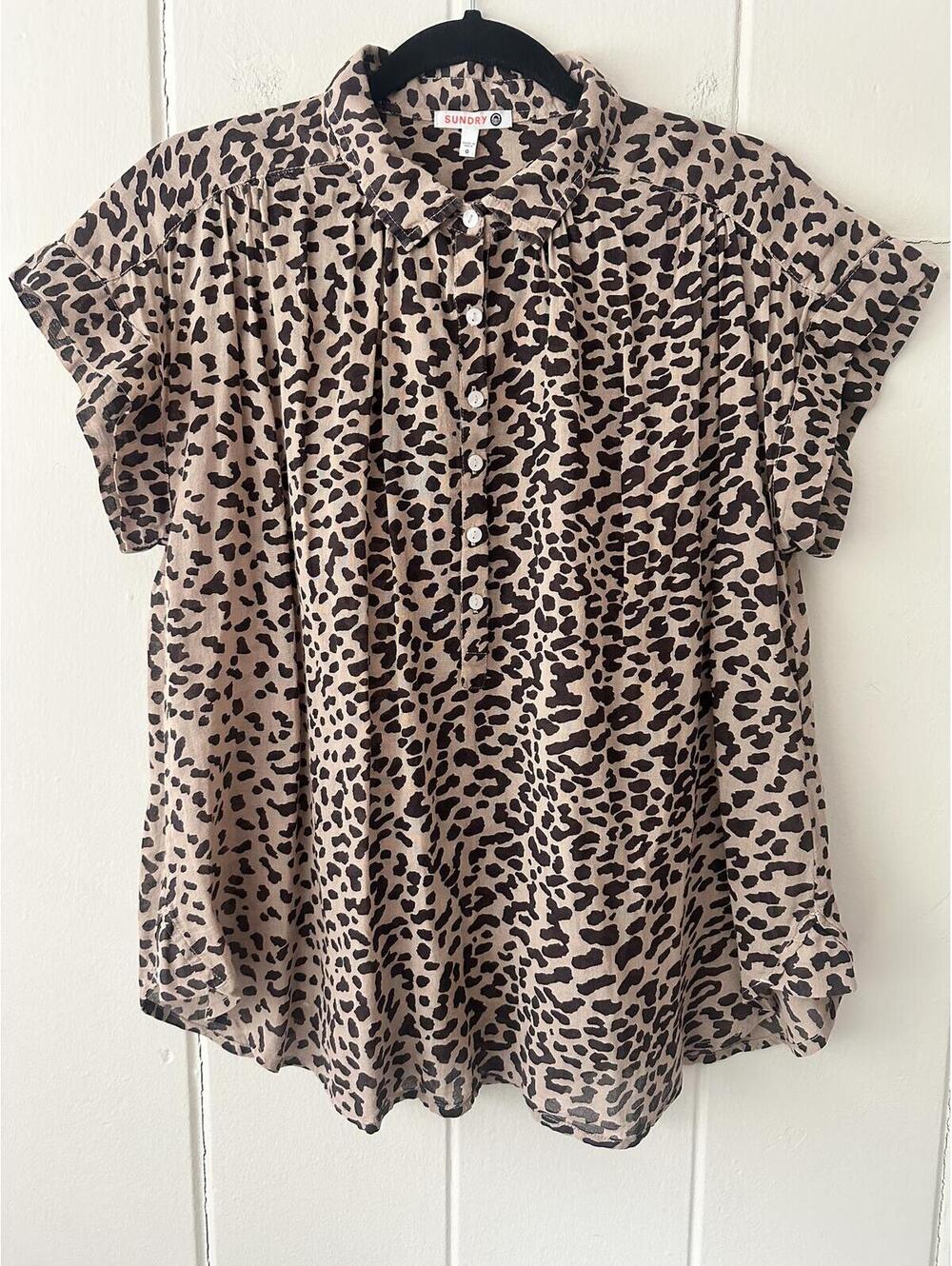 Sundry Lightweight Leopard Print Henley 100% Cotton Size 0 Small